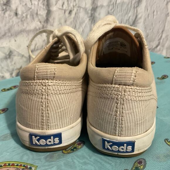 KEDS Size 6 Sneakers Tan White Pinstriped Excellent - Picture 3 of 15